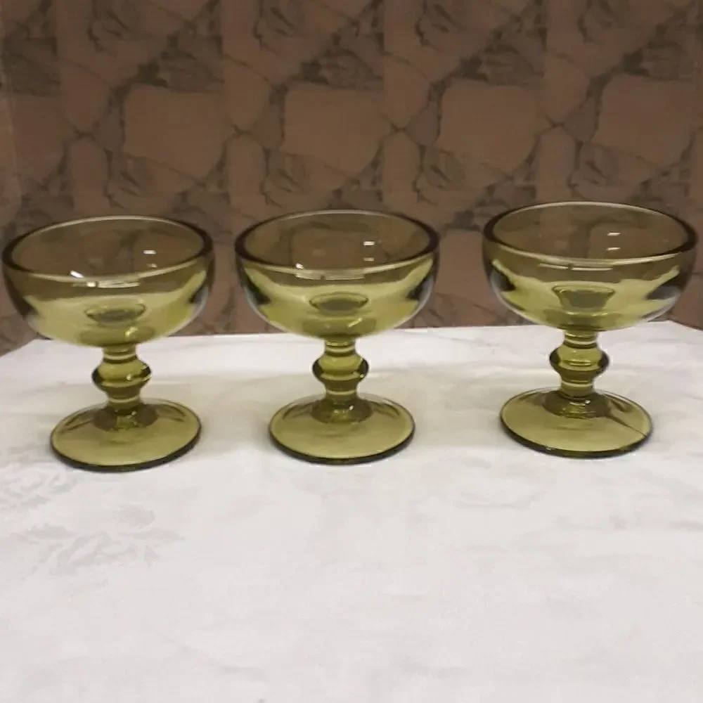 ‎Imperial Glass-Ohio Hoffman House Green Champagne Sherbert Glass 237340